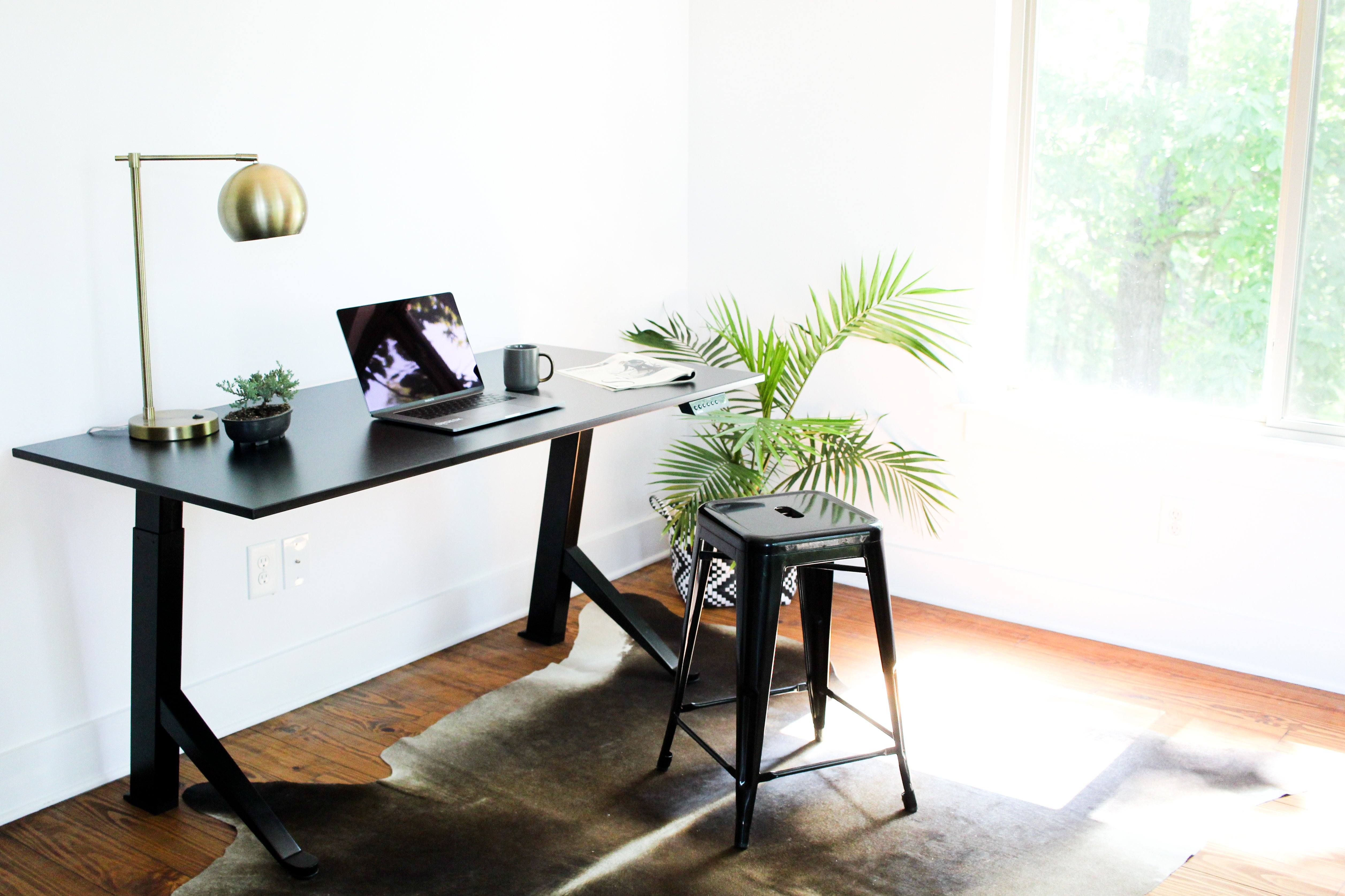 The Best Standing Desk for Your Home Office